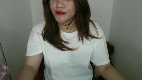 Snapshot of reign2525 chatting on February 26, 4:03 am reign2525 online show from February 26, 4:03 am