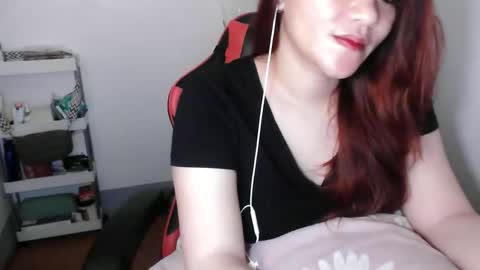 Snapshot of reign2525 chatting on September 8, 4:39 pm reign2525 online show from September 8, 4:39 pm