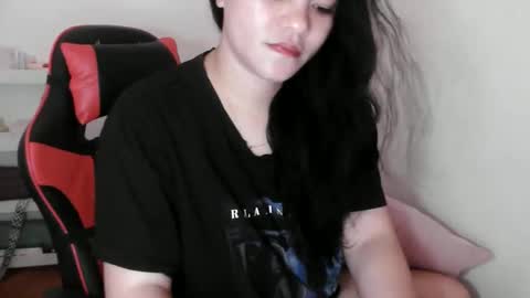 Snapshot of reign2525 chatting on November 15, 8:55 am reign2525 online show from November 15, 8:55 am