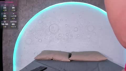 reiinachloe online show from October 11, 5:11 pm