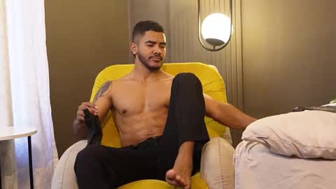 Reik online show from April 11, 12:20 pm