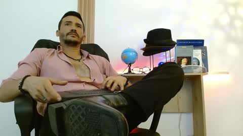   REIKO  online show from November 19, 9:15 pm