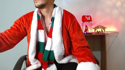   REIKO  online show from December 4, 5:10 pm