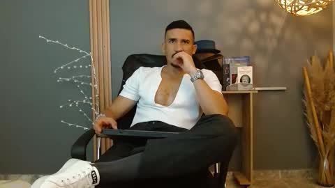   REIKO  online show from February 13, 2:57 pm