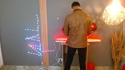   REIKO  online show from February 16, 2:13 pm