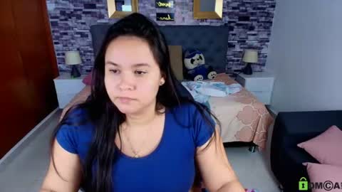 Snapshot of reina_loren chatting on July 6, 6:21 am reina_loren online show from July 6, 6:21 am