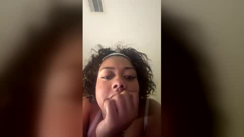 reinarica online show from April 29, 5:11 am