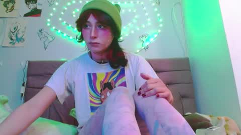 Snapshot of reiv_femboy chatting on March 15, 3:45 am reiv_femboy online show from March 15, 3:45 am