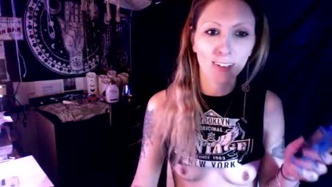 Snapshot of remedy_michelle chatting on March 10, 6:56 pm Remedy online show from March 10, 6:56 pm