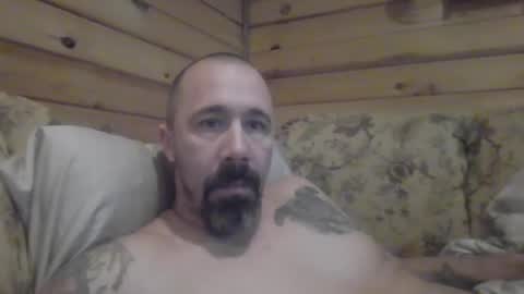 Snapshot of remington543 chatting on December 30, 2:42 am remington543 online show from December 30, 2:42 am