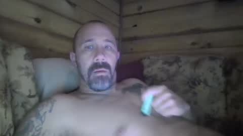 Snapshot of remington543 chatting on January 9, 2:43 am remington543 online show from January 9, 2:43 am