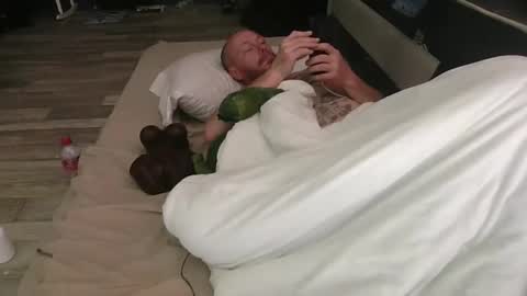 Snapshot of remshotdt chatting on February 21, 11:22 am remshotdt online show from February 21, 11:22 am