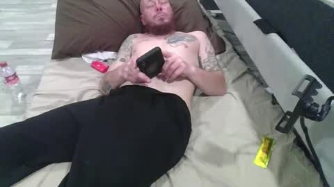 Snapshot of remshotdt chatting on February 24, 2:40 am remshotdt online show from February 24, 2:40 am