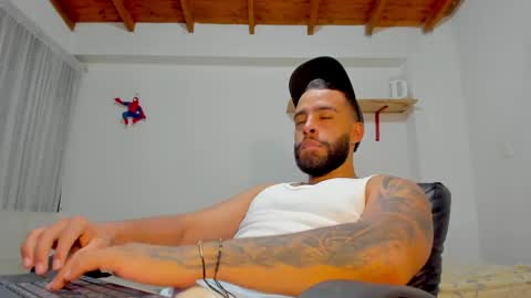Rmy Steen online show from May 27, 1:57 am