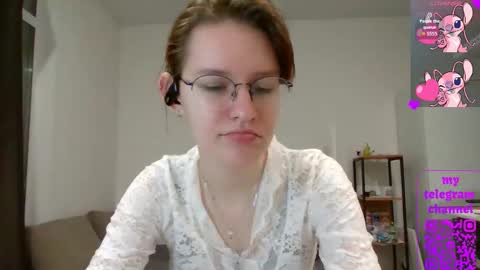 Claire online show from March 29, 5:13 pm