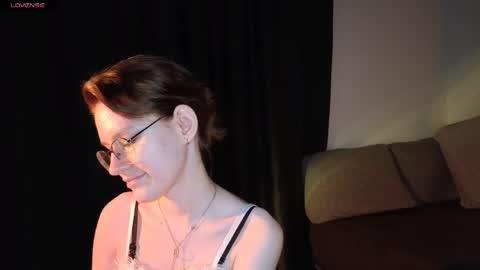 Claire online show from May 31, 6:09 pm