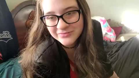 Snapshot of renaexx03 chatting on January 8, 2:46 pm renaexx03 online show from January 8, 2:46 pm