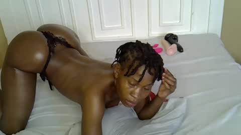 renal_queen online show from January 10, 7:21 am