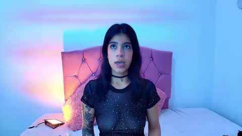 renata_velvet online show from February 4, 11:38 am