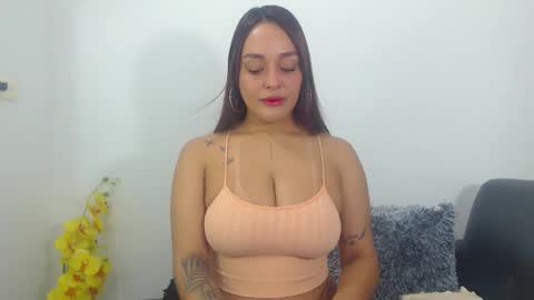 renatabrownn28 online show from March 9, 4:27 am