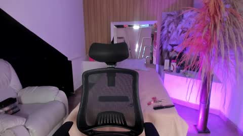 Renata online show from March 25, 4:51 am