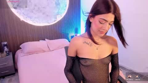Snapshot of renatamason chatting on May 3, 4:07 am Renata online show from May 3, 4:07 am
