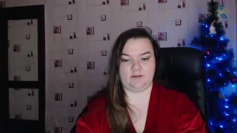 renataoia online show from January 11, 5:07 pm