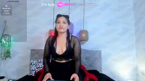 Snapshot of renatha_laurent chatting on June 17, 7:48 pm Renatha Laurent online show from June 17, 7:48 pm