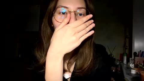 Mia online show from March 17, 4:21 pm