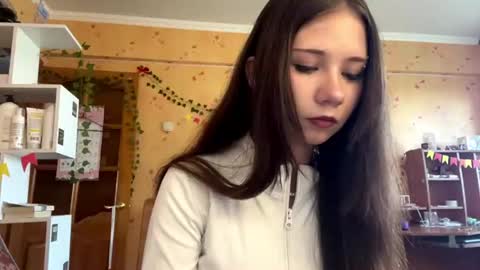 Snapshot of rendapoyner chatting on July 5, 10:22 am Lina online show from July 5, 10:22 am