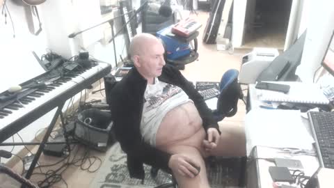 Snapshot of renefr chatting on December 16, 5:33 pm renefr online show from December 16, 5:33 pm