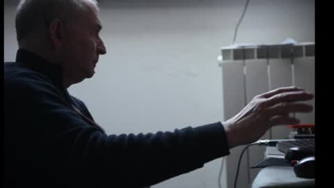 Snapshot of renefr chatting on March 5, 11:17 am renefr online show from March 5, 11:17 am