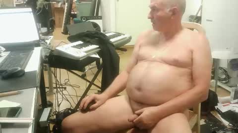 Snapshot of renefr chatting on September 15, 9:48 pm renefr online show from September 15, 9:48 pm