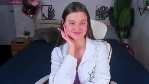 Renesmy online show from March 16, 5:44 am