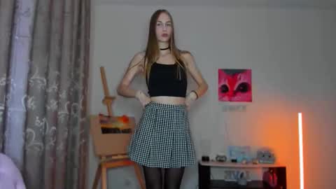 Snapshot of renewalri chatting on October 24, 2:35 pm Rina online show from October 24, 2:35 pm