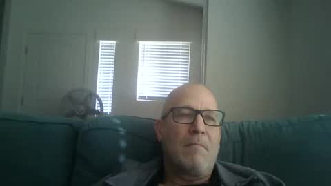 Snapshot of renewaz chatting on February 19, 4:58 pm Renewaz online show from February 19, 4:58 pm