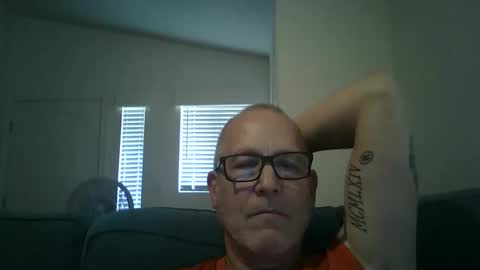 Snapshot of renewaz chatting on February 27, 7:03 pm Renewaz online show from February 27, 7:03 pm