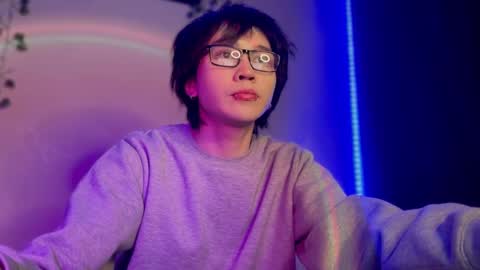 Snapshot of rennuts chatting on December 6, 6:06 pm rennuts online show from December 6, 6:06 pm