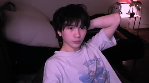 Snapshot of rennuts chatting on November 15, 6:55 am rennuts online show from November 15, 6:55 am