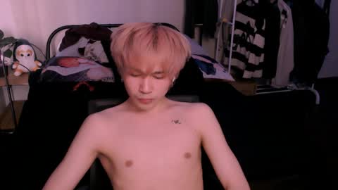 rennuts online show from April 10, 2:55 pm