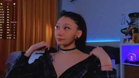Snapshot of renochka chatting on March 11, 4:02 pm renochka online show from March 11, 4:02 pm