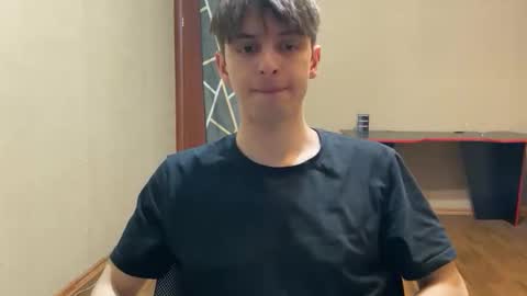 Snapshot of requiemshine chatting on April 16, 2:29 pm requiemshine online show from April 16, 2:29 pm