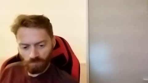 Snapshot of rerauld4 chatting on December 27, 4:10 pm Raul online show from December 27, 4:10 pm