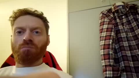 Snapshot of rerauld4 chatting on March 2, 7:56 pm Raul online show from March 2, 7:56 pm