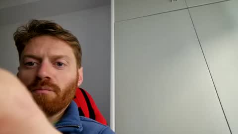 Snapshot of rerauld4 chatting on March 4, 12:55 pm Raul online show from March 4, 12:55 pm