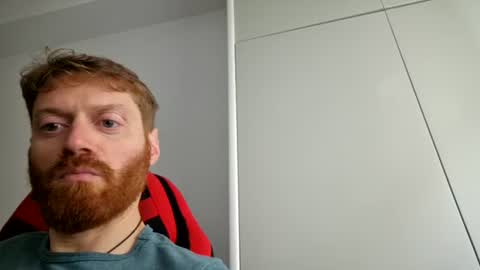 Snapshot of rerauld4 chatting on March 8, 1:36 pm Raul online show from March 8, 1:36 pm