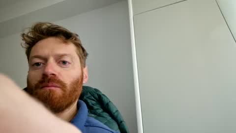 Snapshot of rerauld4 chatting on March 9, 9:46 am Raul online show from March 9, 9:46 am