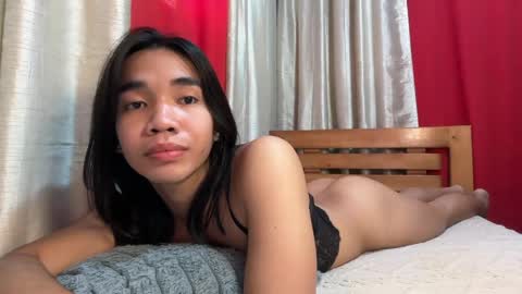 Snapshot of resapornkairin chatting on April 14, 5:35 am resapornkairin online show from April 14, 5:35 am