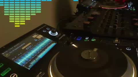 Snapshot of reticuli chatting on April 27, 1:03 am GearPorn online show from April 27, 1:03 am