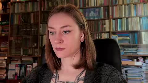 Snapshot of retromarie chatting on April 25, 1:41 pm Rie online show from April 25, 1:41 pm